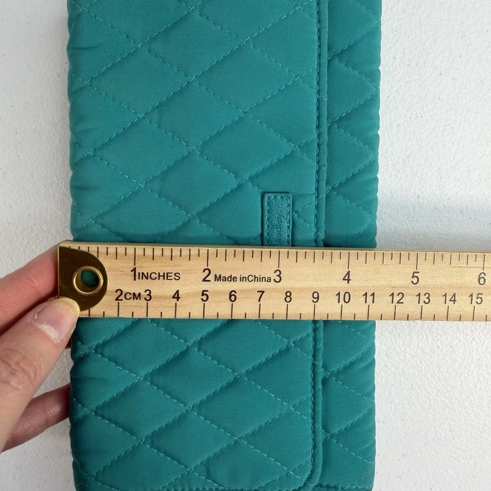 Vera Bradley Wallet Wristlet Quilted Turquoise Microfiber‎ Smartphone ID Holder